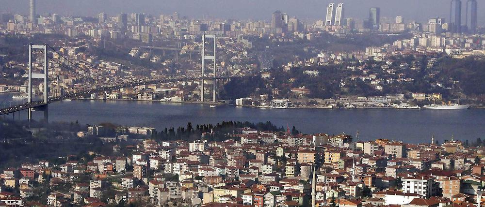 Blick vom Camlica Hügel auf Istanbul.