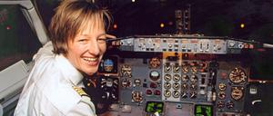 Frauen ins Cockpit! - fordert die "Emma". Allerdings mit hanebüchener Begründung.