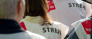 Streik an Krankenhäusern, in Schulen, in Ämtern, und bei den Piloten sowieso - in Berlin mehren sich die Arbeitskämpfe. Mit dabei: die Gewerkschaft Verdi.
