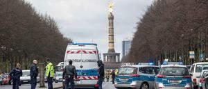 Die Straße des 17.Juni war in Richtung Bismarckstraße am Vormittag gesperrt. Grund war ein schwerer Unfall.