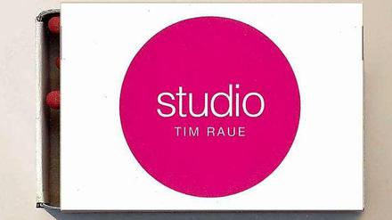 Studio Tim Raue, Rheinsberger Str. 76/77, Mitte, Tel. 44310950, Di-Fr 12-14 und Di-Sa 18.30-21.30 Uhr.