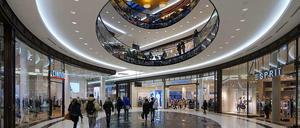 Hier ist noch Luft nach oben. Eine Rotunde in der Mall of Berlin am Sonnabend kurz nach 16 Uhr.