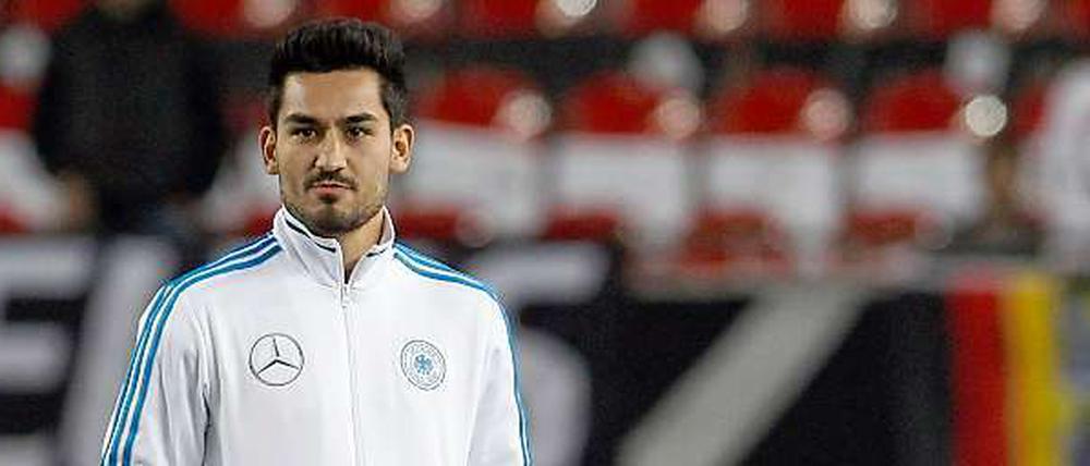 Ilkay Gündogan, 24, galt vor der WM in Brasilien als gesetzt im Mittelfeld der deutschen Nationalmannschaft. Wegen eines Nervwurzelreizsyndroms im Rücken musste der Profi von Borussia Dortmund jedoch passen und fiel von August 2013 bis Oktober 2014 aus.