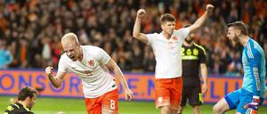 "Oranje Boven". Davy Klaasen bejubelt das 2:0 für die Niederlande gegen Spanien.
