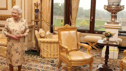 Queen Elizabeth II 2012 im Schloss Windsor. 
