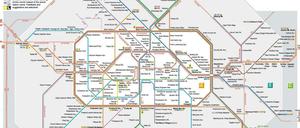 Große Spinne, kleiner Scherz, große Mühe. Alle U- und S-Bahnhöfe wurden neu benannt.