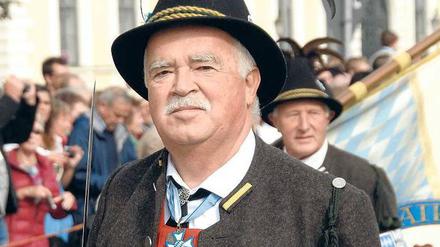 Polterer, Euro-Gegner, Intellektueller. Peter Gauweiler, kantig und unbeirrbar, ist einer der Letzten einer Generation, die seit dem Tod von Franz-Josef Strauß abgetreten ist. 