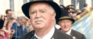 Polterer, Euro-Gegner, Intellektueller. Peter Gauweiler, kantig und unbeirrbar, ist einer der Letzten einer Generation, die seit dem Tod von Franz-Josef Strauß abgetreten ist. 
