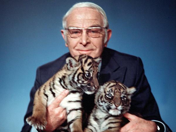 Durch seine Sendung "Ein Platz für Tiere" wurde Zoodirektor Bernhard Grzimek in den 1960er und 1970er Jahren zur TV-Legende.