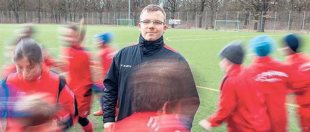 Immer im Gewimmel: René Milczynski ist Jugendleiter bei Askania Coepenick.