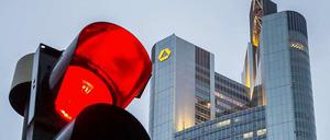 Auch die Commerzbank steht nun im Visier der Steuerbehörden.