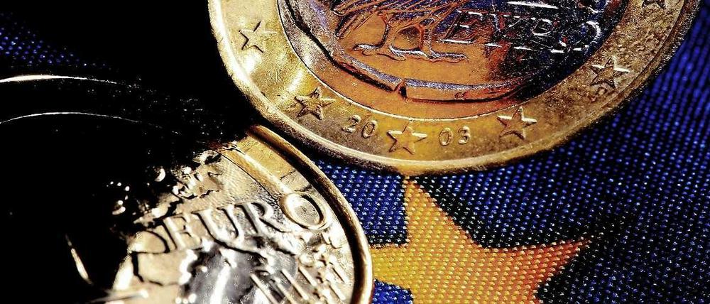 Die deutsche Politik hält sich die Forderungen aus Athen derzeit mit legalistischen Argumenten vom Leibe.