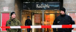Polizei zur Stelle: Nach dem Überfall war das KaDeWe zeitweise komplett abgesperrt.