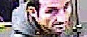 Dieser Mann wird wegen mutmaßlichen Handyraubes polizeilich gesucht.