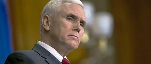 Mike Pence, Gouverneur des US-Bundesstaates Indiana