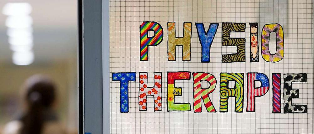 Bislang übernehmen die gesetzlichen Krankenkassen eine Behandlung nur dann, wenn der Arzt eine Heilmittelverordnung ausgestellt hat.