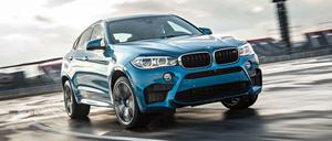Kraftprotz der Superlative: Das BMW-Modell X6 M hat einen V8-Motor unter der Haube, der 575 PS leistet. 