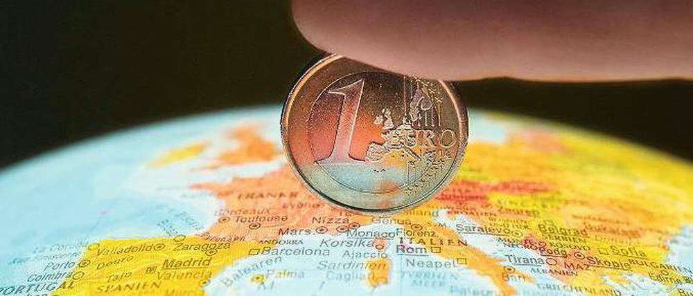 Krise! Welche Krise? Anleger kehren in die Euro-Zone zurück, sie hoffen auf Gewinne am Aktienmarkt. Foto: Patrick Pleul/dpa