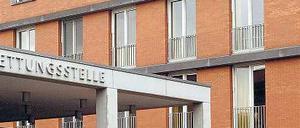In den Berliner Vivantes-Kliniken, einem der größten Arbeitgeber der Stadt, stehen Einschnitte bevor. Am Mittwoch wird Vivantes-Chefin Andrea Grebe aber erstmal eine positive Jahresbilanz verkünden.