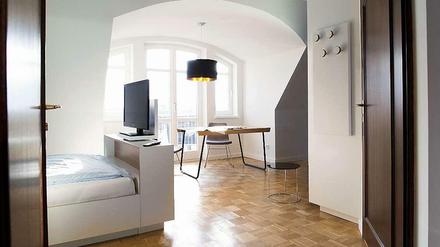 Komplett ausgestattet, inklusive Bettwäsche. Als Zielgruppe für die Mini-Apartments sieht die GBI vor allem Geschäftsreisende, die eine Unterkunft nicht auf Dauer suchen.