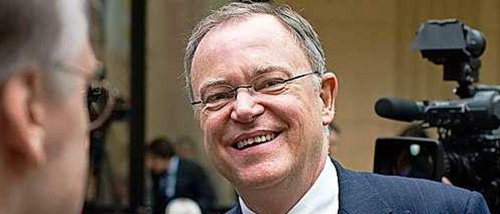 Stephan Weil, Niedersachsens Ministerpräsident (SPD) fordert einen Flüchtlingsgipfel.