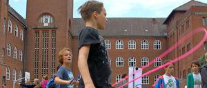 Auch das Zehlendorfer Schadow-Gymnasium könnte von dem neuen Investitionsprogramm profitieren.