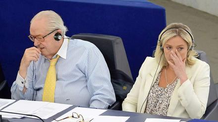 Seit langem schwelt der Konflikt zwischen Marine Le Pen und FN-Gründer Jean-Marie Le Pen. 