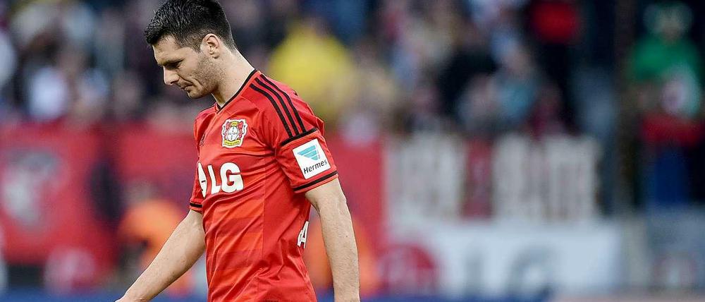 Taktische Verletzung? Emir Spahic fällt mit einer Blessur am Knöchel für einige Wochen aus.