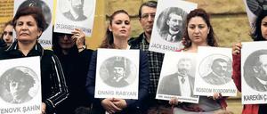 Bereits am 99. Jahrestag der Vertreibung der Armenier durch das Osmanische Reich gedachten Angehörige der Opfer. 