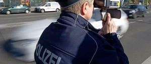 Etliche Fahrer wurden im Laufe des Tages erwischt - darunter auch Mitarbeiter von Polizei und Bundeswehr. Alle Ereignisse zum Nachlesen im Tagesspiegel-Liveticker unter diesem Link.