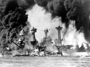 Zwei Stunden dauerte der Angriff der Japaner auf den US-Stützpunkt Pearl Harbor auf Hawaii. 