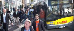 Die U-Bahn fährt ab heute als Bus - Umsteigen am Potsdamer Platz.