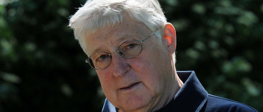 Klaus Bednarz, der langjährige Moderator und Redaktikonsleiter des Politimagazins "Monitor" ist im Alter von 72 Jahren gestorben.