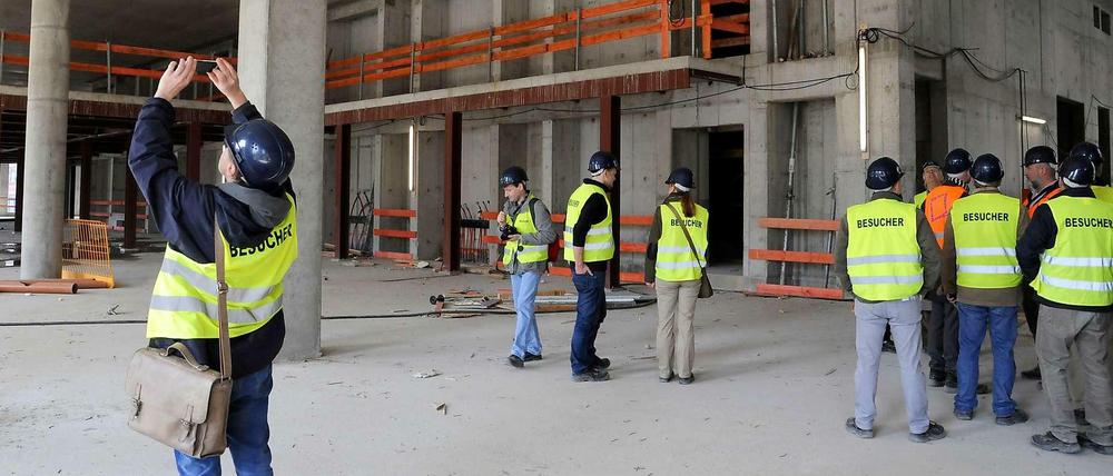 Am Sonntag fand die erste Baustellen-Führung statt
