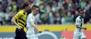 Nicht zu halten. Patrick Herrmann (M.) bereitet das 2:0 für Raffael (r) vor.