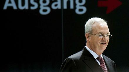 Nachdem sich Ferdinand Piëch öffentlich von ihm distanziert hat, halten manche Martin Winterkorns Platz im Vorstand für gefährdet.