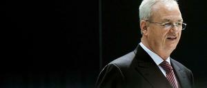 Nachdem sich Ferdinand Piëch öffentlich von ihm distanziert hat, halten manche Martin Winterkorns Platz im Vorstand für gefährdet.