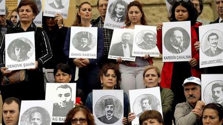 Türken und Armenier gedenken gemeinsam an den Genozid, der vor hundert Jahren begann.