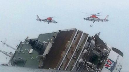 Vor einem Jahr sank die Fähre "Sewol" vor Südkorea, 304 Menschen starben. Die Berichterstattung über das Unglück und seine Hintergründe haben die Menschen erzürnt.