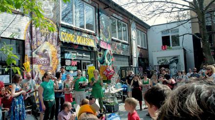 Umsonst und draußen: Die Comicinvasion lockt zusätzlich mit Kleinkunst und Musik.