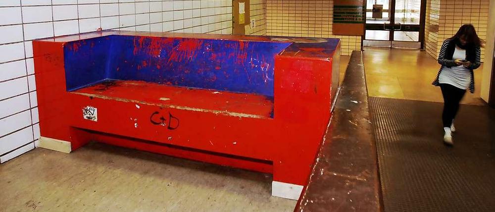 Wenn der Staat Schulgebäude verfallen lässt, wie hier die Poelchau-Schule in Charlottenburg, zeigt er seine Geringschätzung gegenüber Schülern und Lehrern.