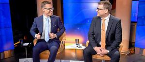 Der bisherige Premier Aleaxander Stubb (links) dürfte sein Amt an Juha Sipilä verlieren.