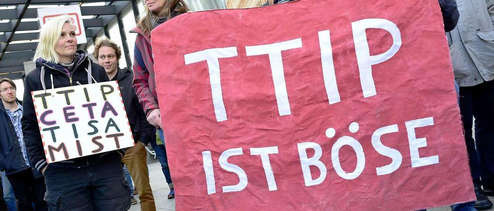 In Deutschland, wie hier in Berlin, ist der Protest gegen TTIP besonders stark ausgeprägt.