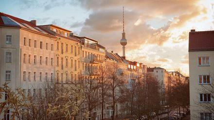 "Viele amerikanische Baby-Boomer, die jetzt ins Rentenalter kommen und etwas Geld auf der hohen Kante haben, kommen nach Berlin", sagt John Kornblum.