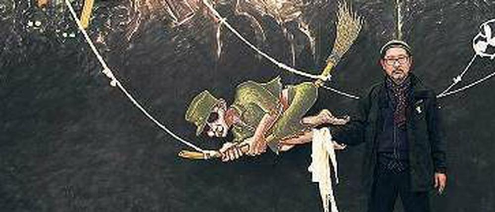 Sung-dam Hong vor dem Bild „Sewol Owol“.