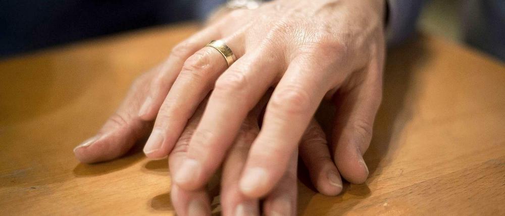 Die Zeit drängt. Viele Verurteilte sind mittlerweile hoch betagt.