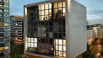 Fenster, Fenster und noch mal Fenster. Seit Jahren ist die New Yorker Fotografin "besessen" von ihrem Motiv, wie sie sagt. Hier: ein Haus in Paris.