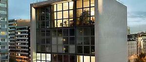 Fenster, Fenster und noch mal Fenster. Seit Jahren ist die New Yorker Fotografin "besessen" von ihrem Motiv, wie sie sagt. Hier: ein Haus in Paris.