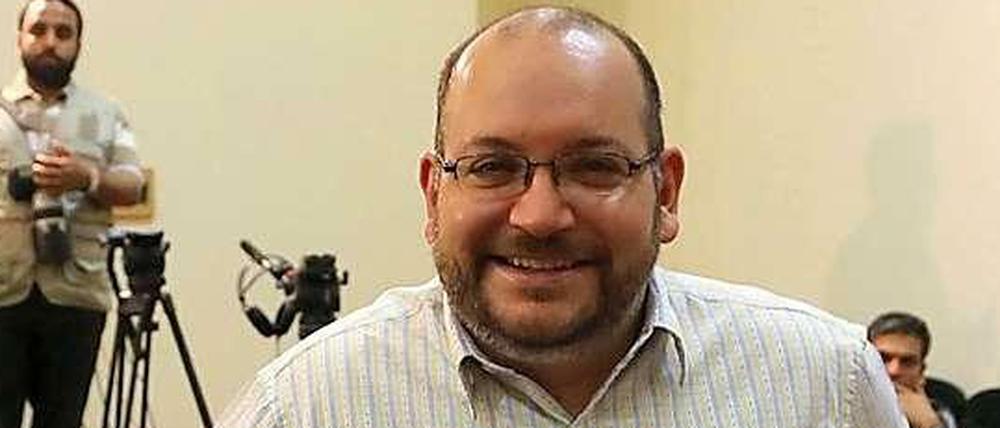 Noch in Freiheit: Jason Rezaian und seine iranische Frau während einer Pressekonferenz im iranischen Außenministerium im Jahr 2013. 