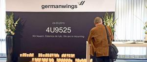 Gedenken an die Opfer des Germanwings-Absturzes bei der Lufthansa.